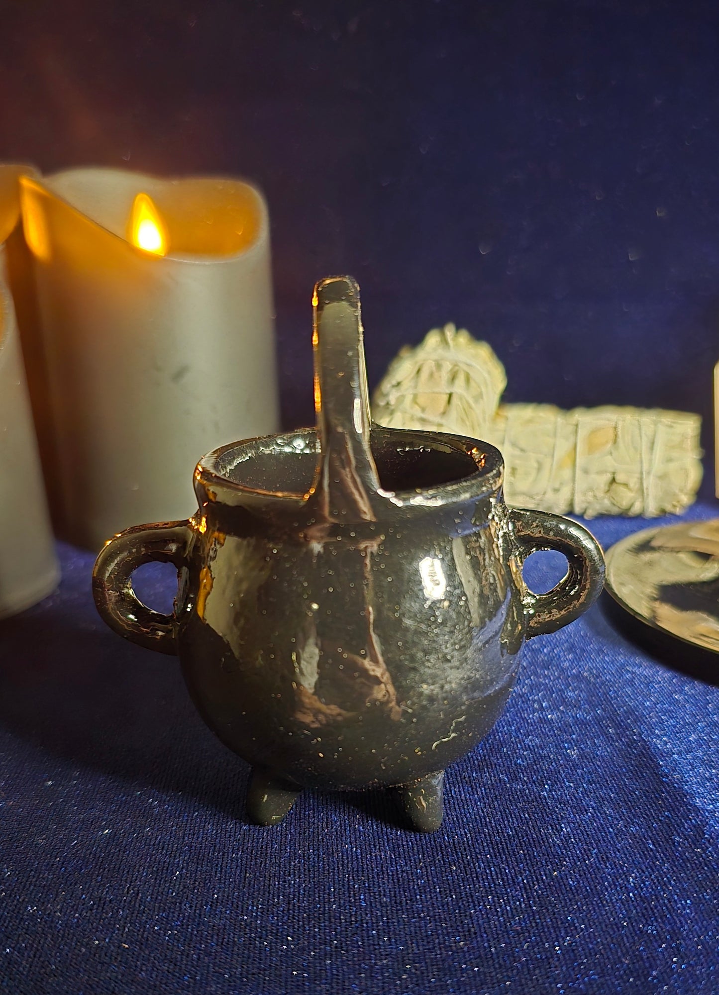 Hanging Metal Cauldron Oil Diffuser