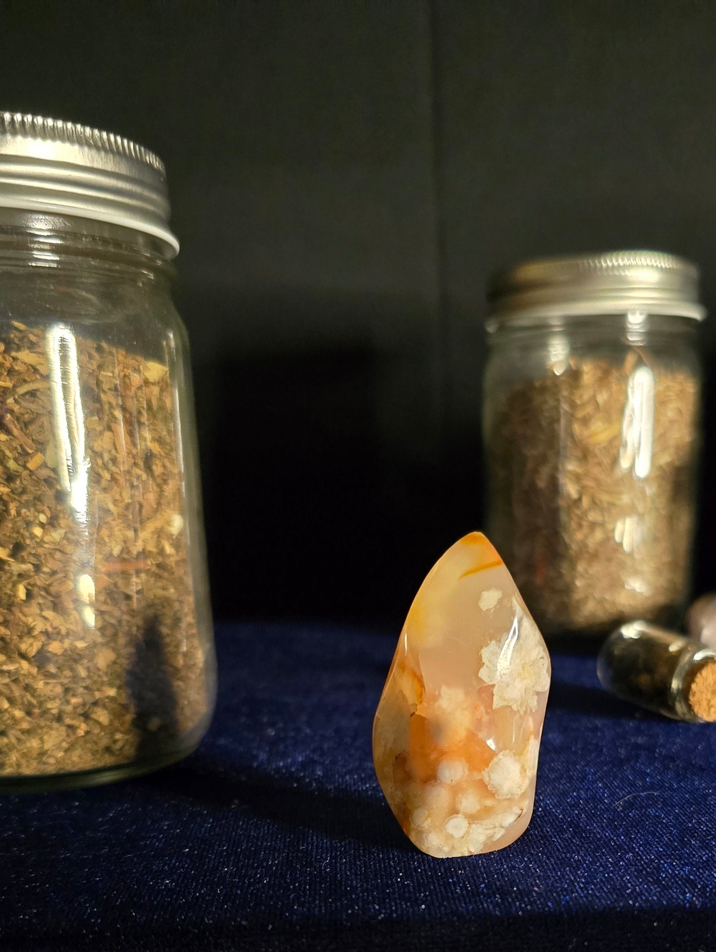 Flower Agate Flame – Growth & Emotional Renewal | Natural Flower Agate for Inspiration | Crystal for Meditation & Ritual Use
