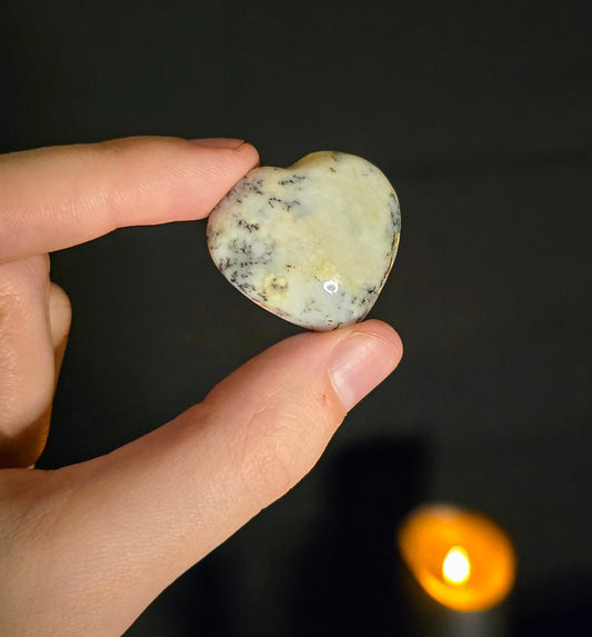 Dendritic Opal Heart Carving– Wisdom Rooted in Spirit, Growth Etched in Stone
