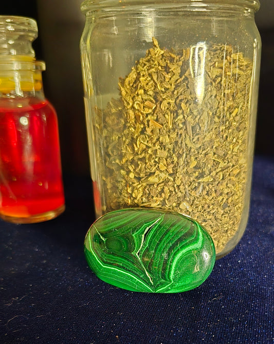 Malachite Palm Stone– Metaphysical | Natural Malachite for Personal Growth| Crystal for Meditation & Ritual Use