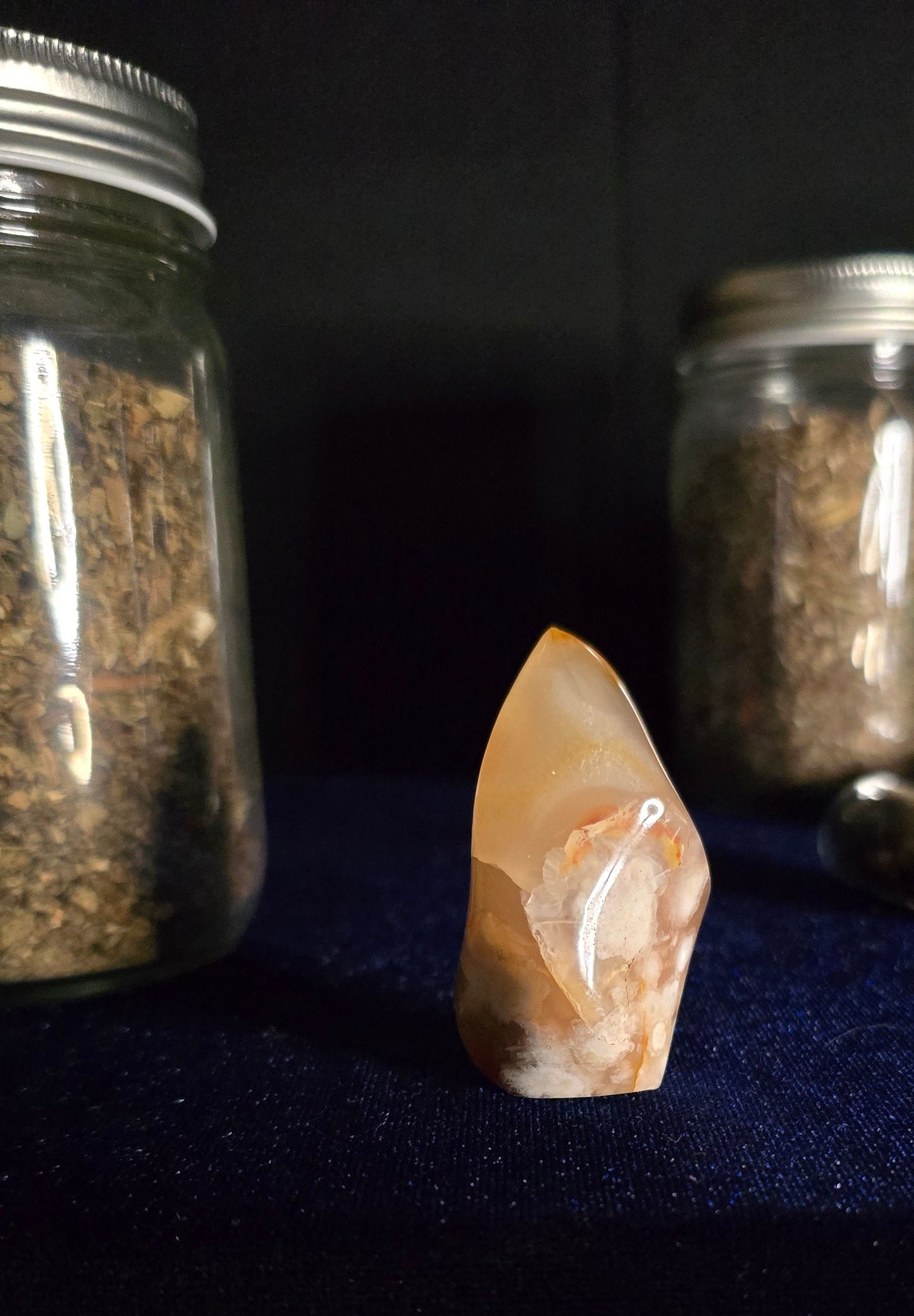Flower Agate Flame – Growth & Emotional Renewal | Natural Flower Agate for Inspiration | Crystal for Meditation & Ritual Use
