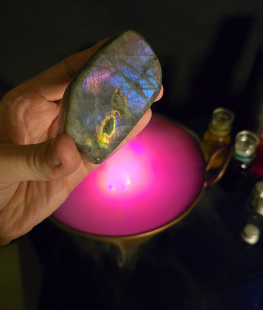 Labradorite Free Form – Mystic’s Mirror and Auric Shield