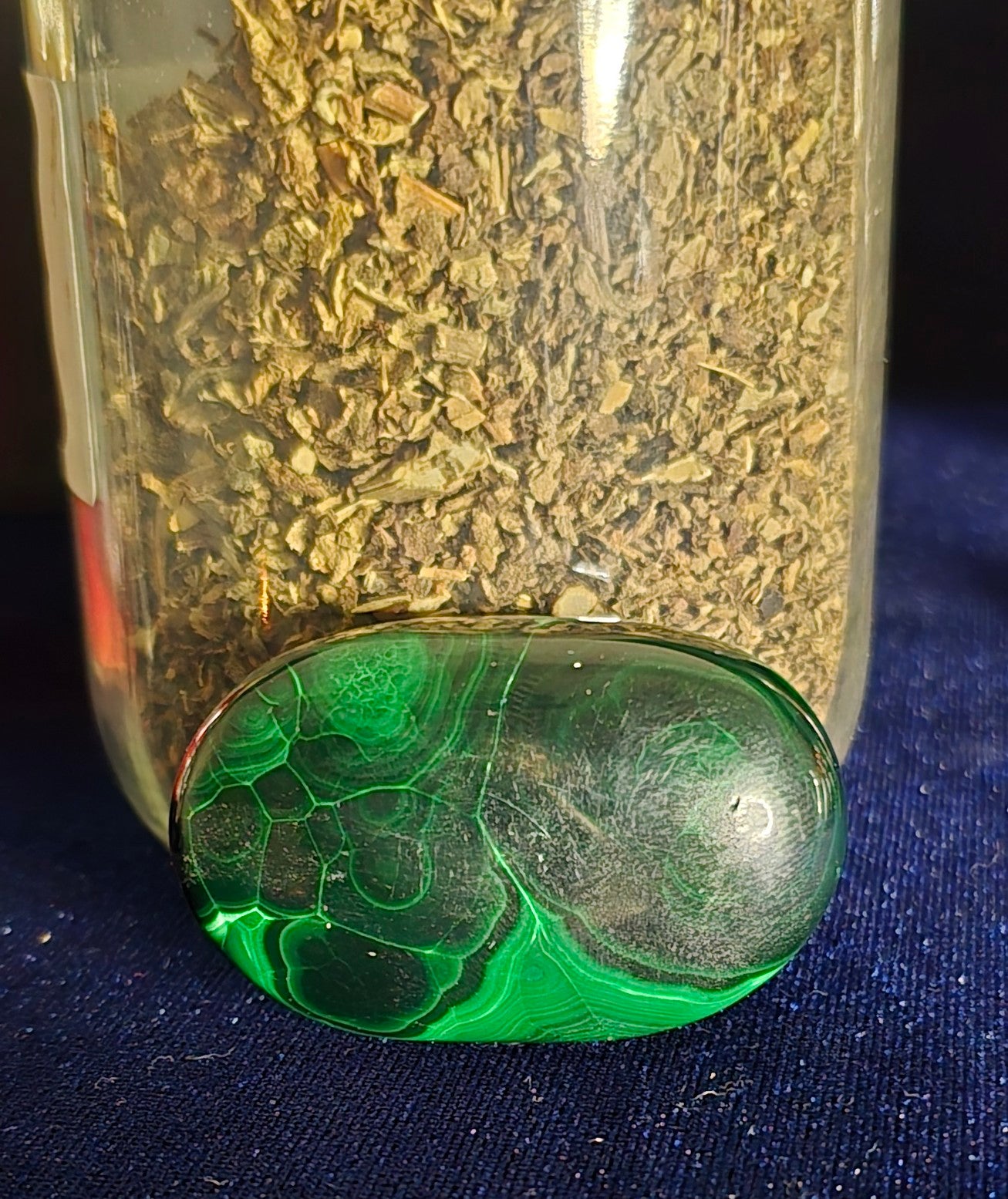 Malachite Palm Stone– Metaphysical | Natural Malachite for Personal Growth| Crystal for Meditation & Ritual Use